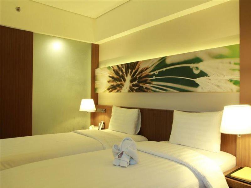 Soll Marina Hotel Serpong Εξωτερικό φωτογραφία