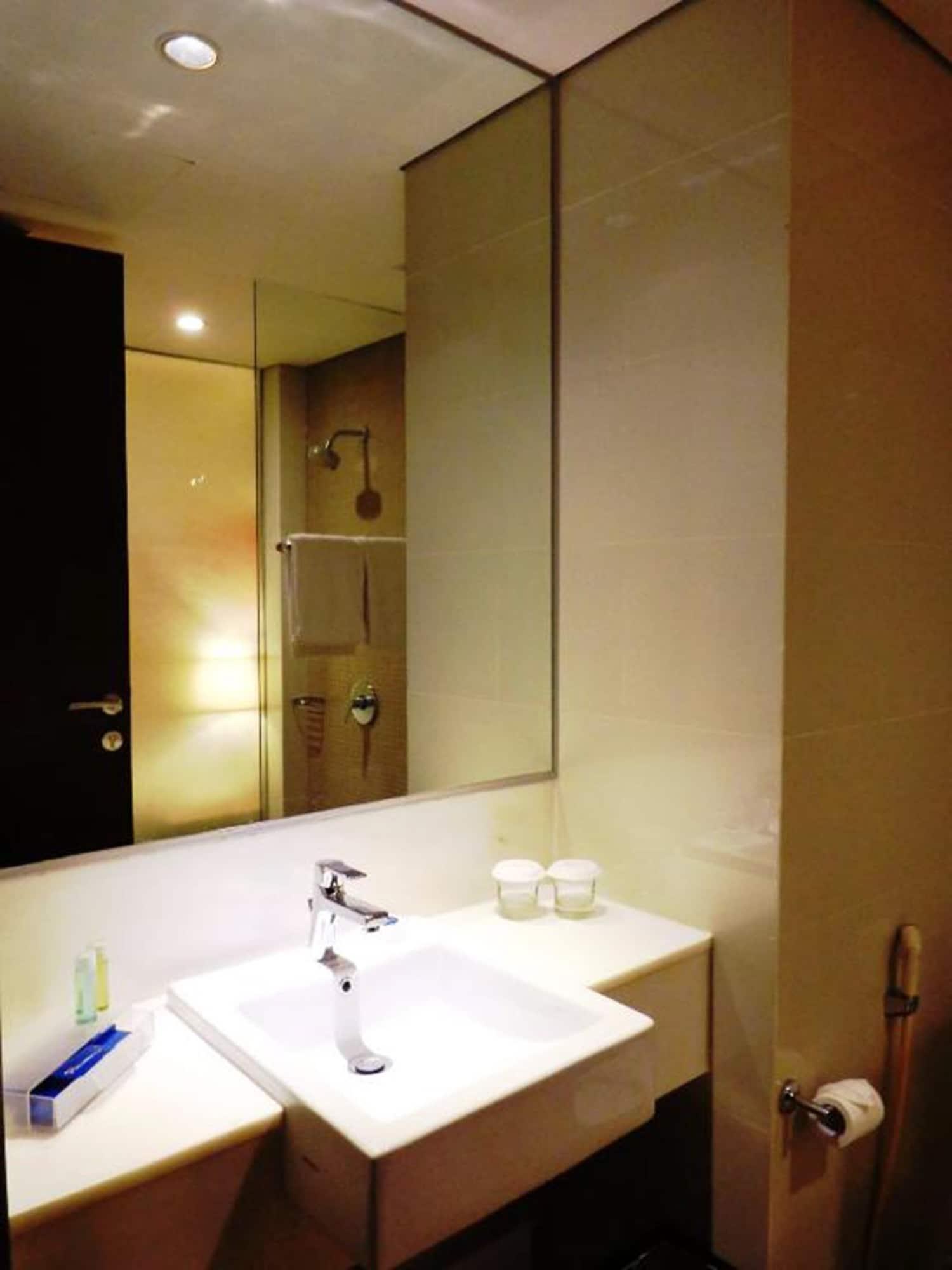 Soll Marina Hotel Serpong Εξωτερικό φωτογραφία