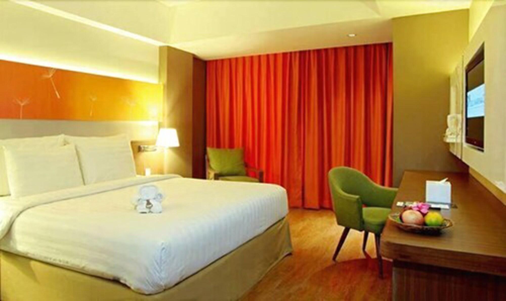 Soll Marina Hotel Serpong Εξωτερικό φωτογραφία