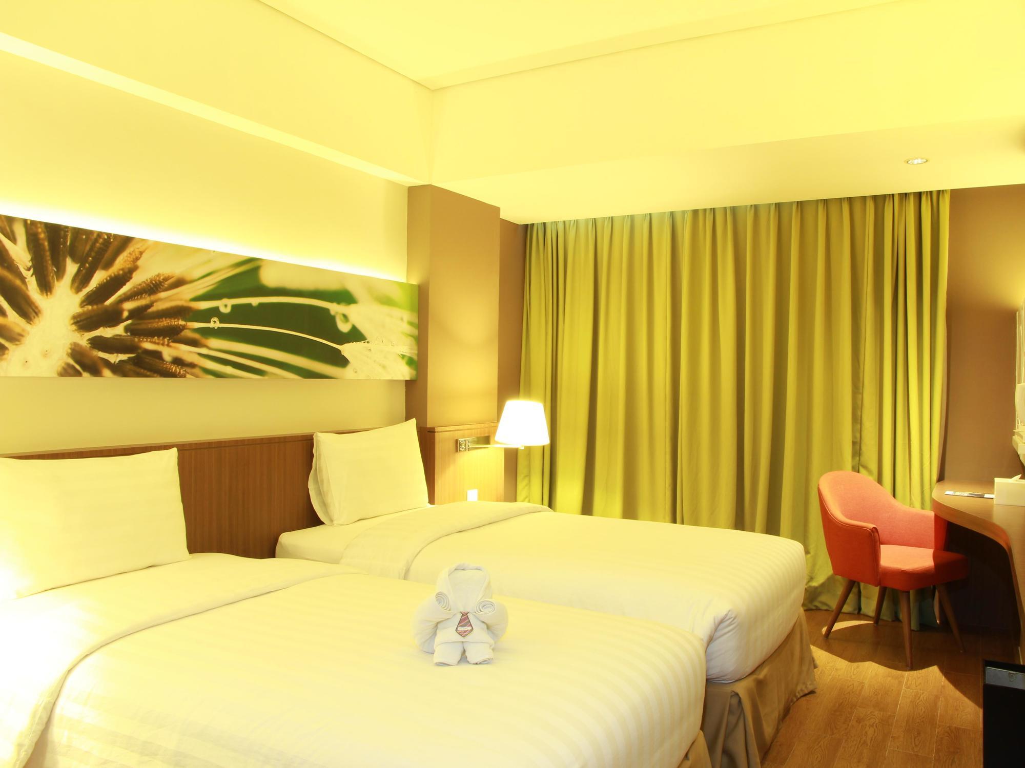 Soll Marina Hotel Serpong Εξωτερικό φωτογραφία