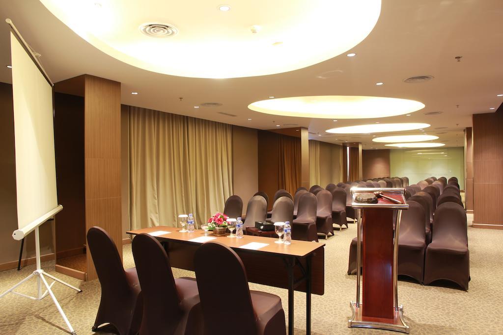 Soll Marina Hotel Serpong Εξωτερικό φωτογραφία