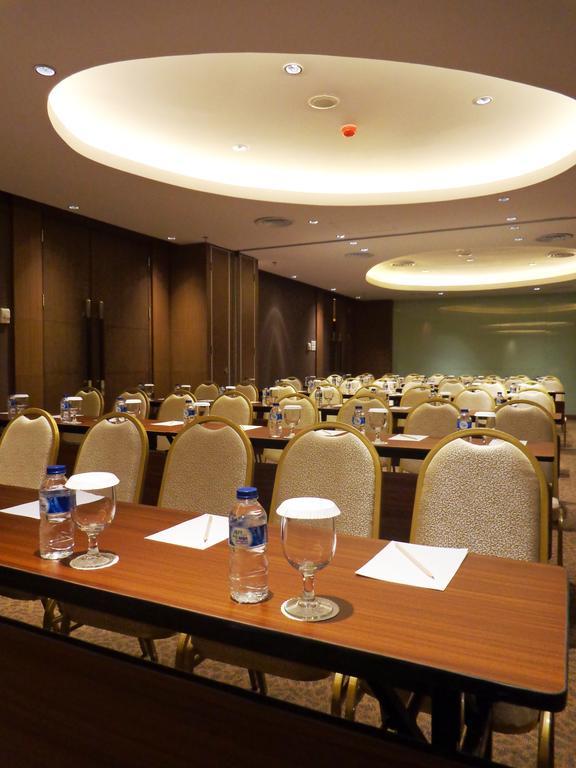 Soll Marina Hotel Serpong Εξωτερικό φωτογραφία